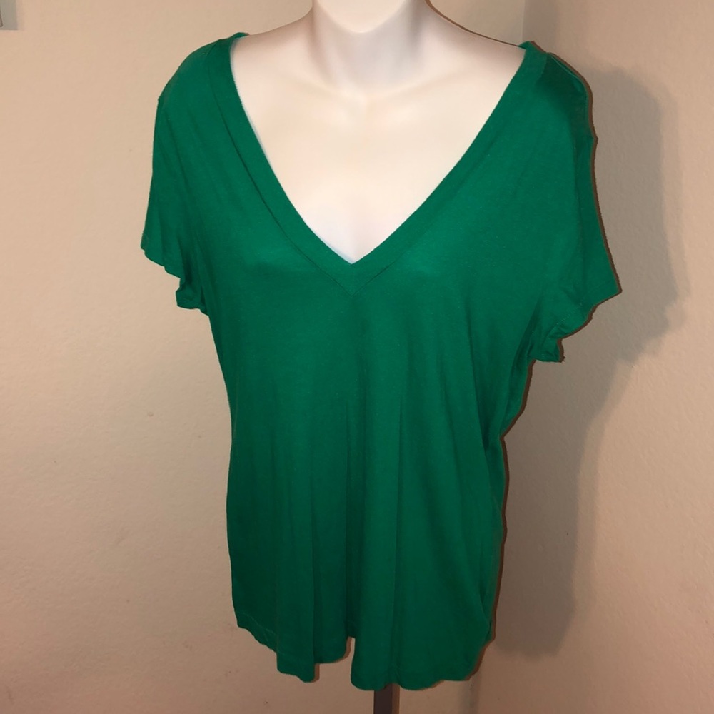 Express green tee